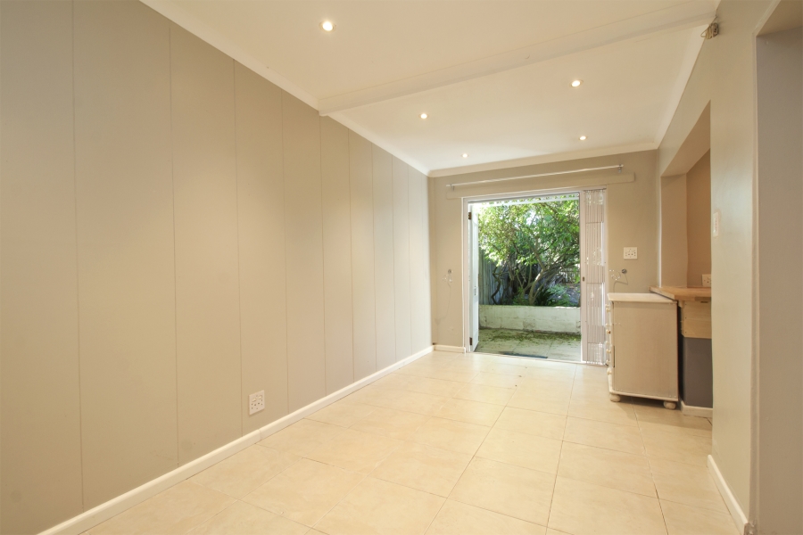 2 Bedroom Property for Sale in Kommetjie Western Cape